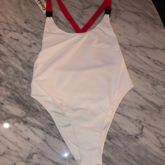 Frankie’s Bikinis - Picture 3 of 4